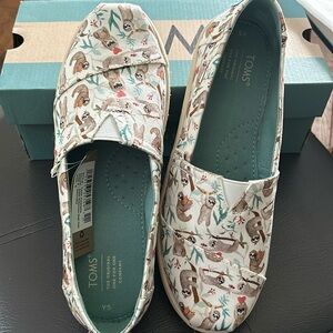 Tom’s Alpargata sloth print shoes